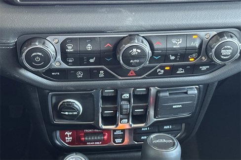 New 2025 Jeep Gladiator Rubicon image 19