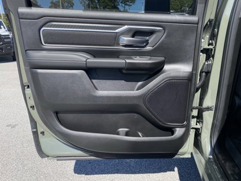 New 2026 RAM 1500 4x4 Crew Cab image 24