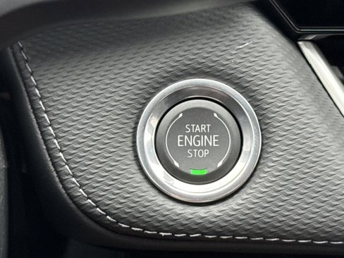 New 2026 Chevrolet Equinox LT w/ Convenience Package II image 23