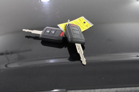 Used 2020 Mitsubishi Outlander ES image 9