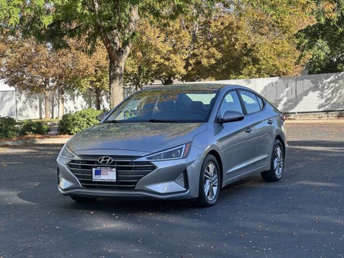 Used 2020 Hyundai Elantra SEL image 9