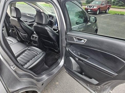 Used 2023 Ford Edge SEL image 14
