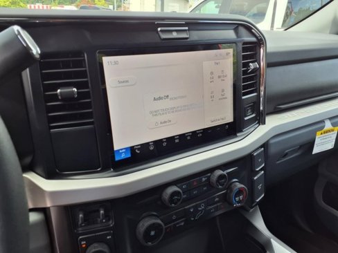 New 2025 Ford F250 XLT w/ Black Appearance Package image 17