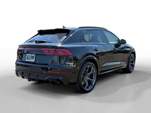 New 2025 Audi RS Q8 performance image 5