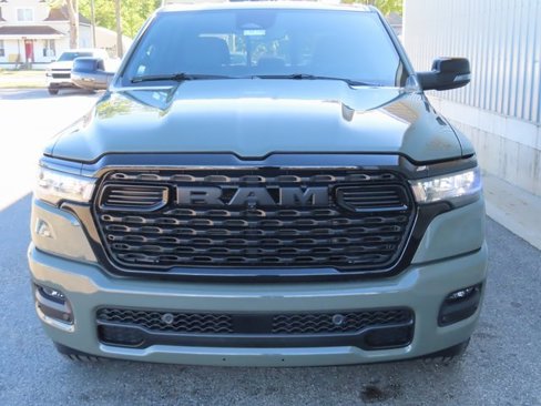 New 2026 RAM 1500 4x4 Crew Cab image 12
