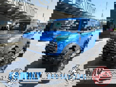 New 2025 Ford Bronco Badlands image 1
