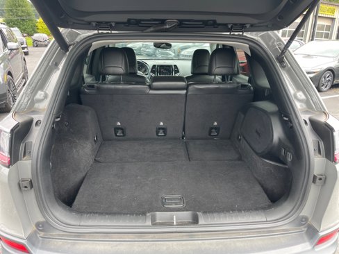 Used 2019 Jeep Cherokee Limited w/ Luxury Group image 17