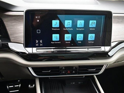 New 2025 Volkswagen Atlas SEL Premium R-Line image 12