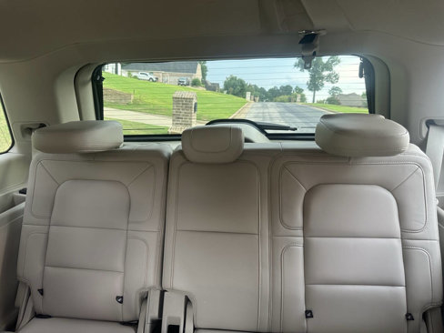 Used 2020 Lincoln Navigator Reserve image 16