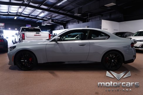 Used 2024 BMW 230i Coupe w/ Premium Package image 4