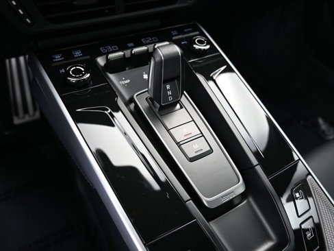 Certified 2025 Porsche 911 Carrera image 23