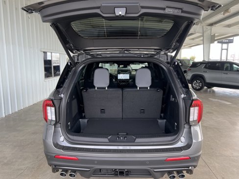 New 2025 Ford Explorer ST image 23