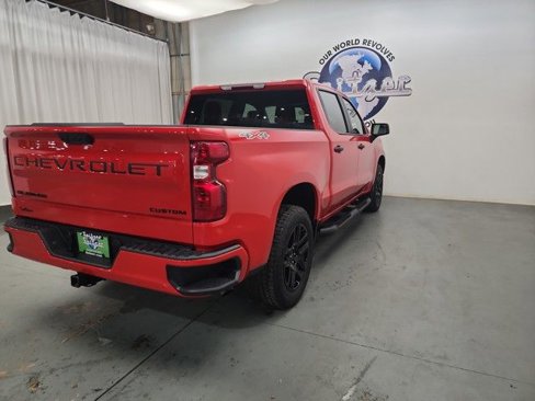 Used 2024 Chevrolet Silverado 1500 Custom w/ Turbomax Blackout Package image 10