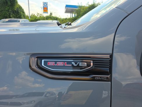 Used 2024 GMC Sierra 1500 AT4X image 13