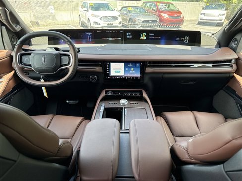 New 2025 Lincoln Navigator Reserve image 12