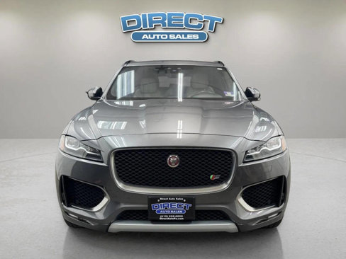 Used 2019 Jaguar F-PACE S image 2