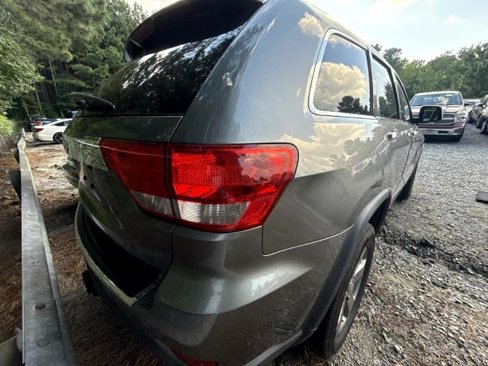 Used 2013 Jeep Grand Cherokee Limited w/ Trailer Tow Group IV image 7
