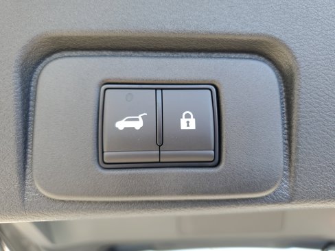 New 2026 Nissan Rogue Platinum image 7