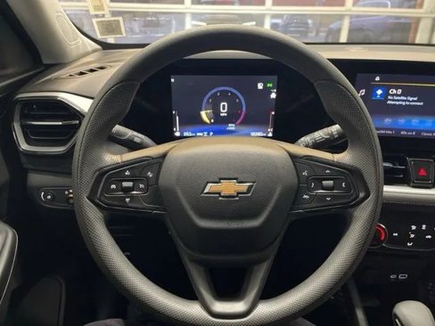 Used 2025 Chevrolet TrailBlazer LT image 17