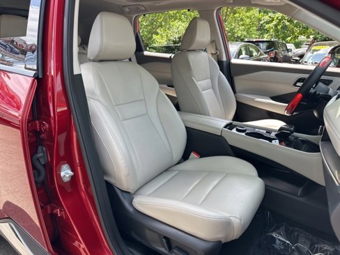 Used 2021 Nissan Rogue SL image 16