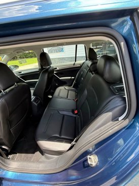 Used 2017 Volkswagen Golf Alltrack S image 21