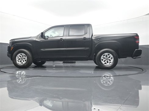 Used 2024 Nissan Frontier SV image 9