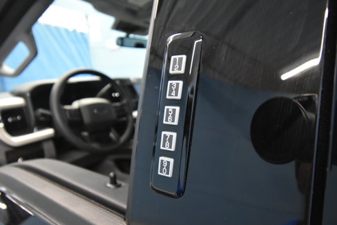New 2026 Ford F250 4x4 Crew Cab Super Duty image 3