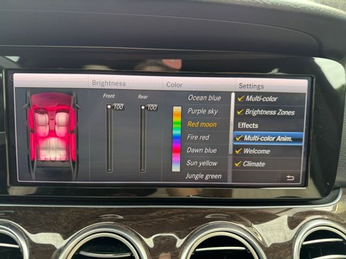 Used 2019 Mercedes-Benz E 300 4MATIC image 24