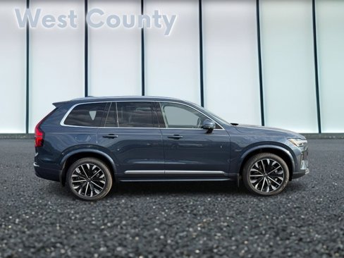 New 2026 Volvo XC90 T8 Plus image 2