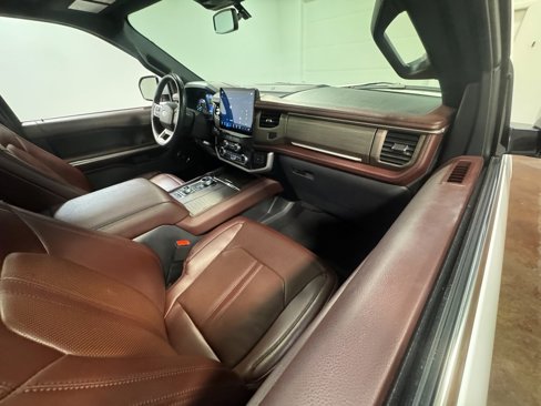 Used 2024 Ford Expedition Max Limited image 61