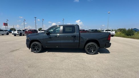 New 2026 RAM 1500 4x4 Crew Cab image 5