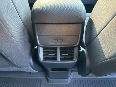 New 2026 Chevrolet Equinox LT w/ Midnight Edition image 33
