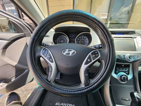 Used 2012 Hyundai Elantra Limited w/ Technology Pkg 5 image 15