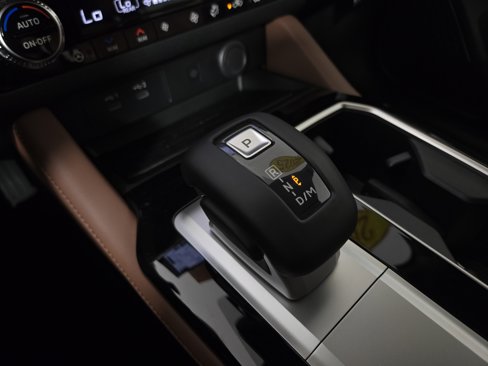 New 2025 Mitsubishi Outlander SEL image 23