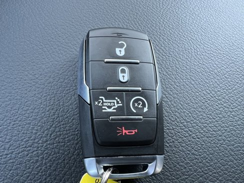 New 2026 RAM 1500 4x4 Crew Cab image 48