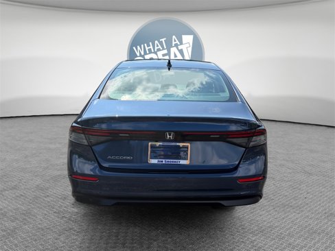Used 2024 Honda Accord EX image 4