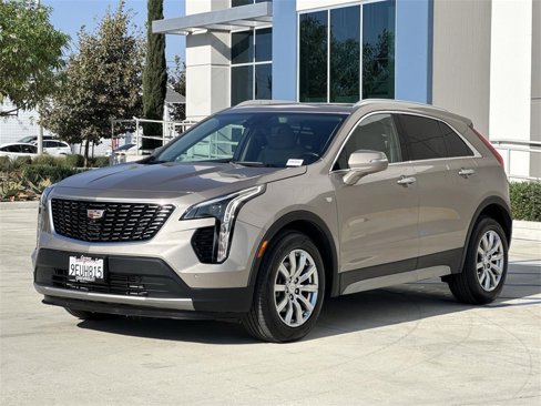 Used 2022 Cadillac XT4 Premium Luxury w/ Enhanced Visibility Package image 6