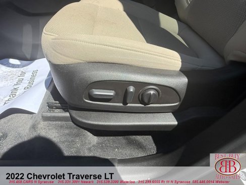 Used 2022 Chevrolet Traverse LT image 14