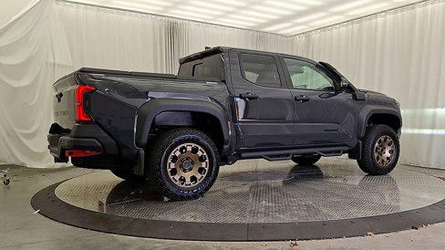 Used 2024 Toyota Tacoma Trailhunter image 7