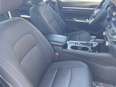 Used 2023 Nissan Altima 2.5 SV image 10