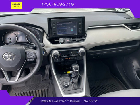 Used 2022 Toyota RAV4 XLE Premium image 14