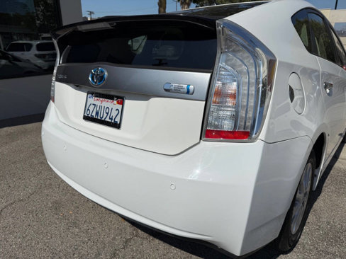 Used 2013 Toyota Prius Plug-In Hybrid image 17