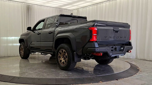 Used 2024 Toyota Tacoma Trailhunter image 9