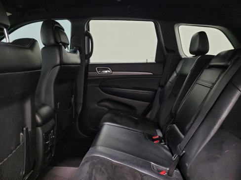 Used 2018 Jeep Grand Cherokee Altitude image 18