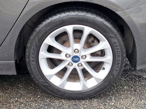 Used 2019 Ford Fusion SE image 10