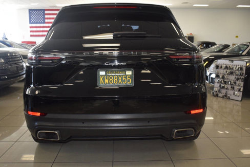 Used 2021 Porsche Cayenne image 11