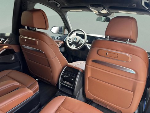 New 2026 BMW X7 M60i image 30