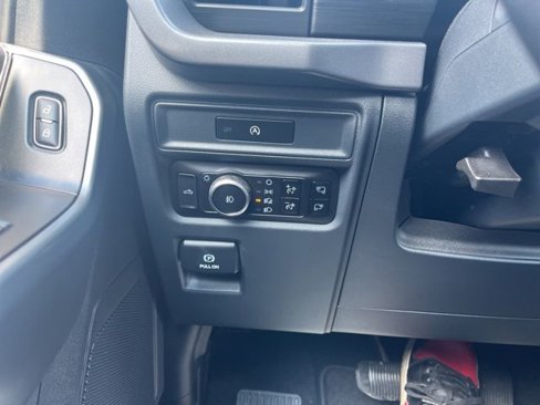Used 2025 Ford F150 XLT w/ Equipment Group 302A MID image 19