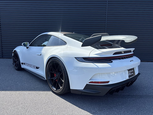 Used 2022 Porsche 911 GT3 image 3