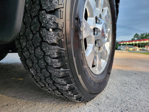 Used 2013 GMC Sierra 2500 Denali w/ Suspension Package, Off-Road image 15